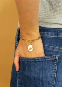 bracelet femme signe astrologique scorpion dore or 24 carats leonie et france eshop