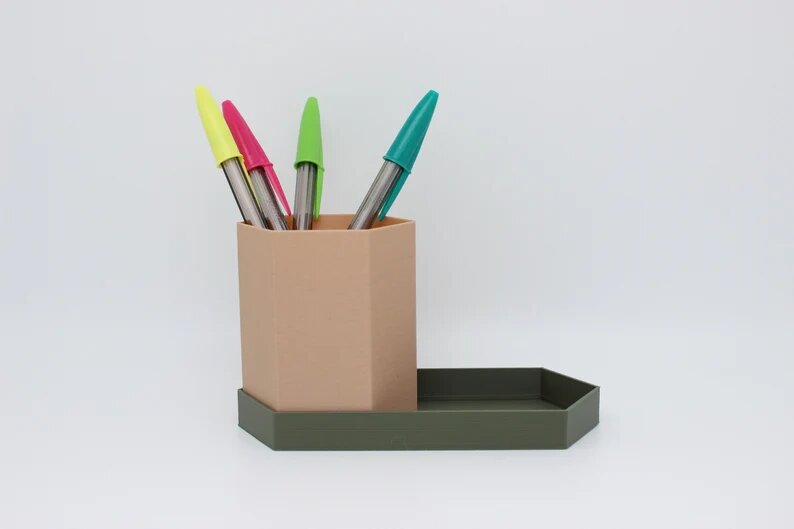 Pot à crayon pour le bureau en bois personnalisable