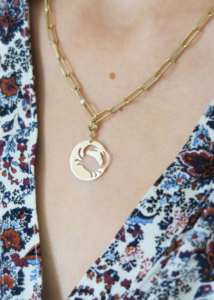 collier femme astrologie signe cancer idee cadeau original leonie et france boutique mode et maison