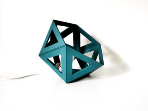 grande lampe a poser origami bleu luminaire design tendance idee cadeau original leonie et france eshop de createurs francais min
