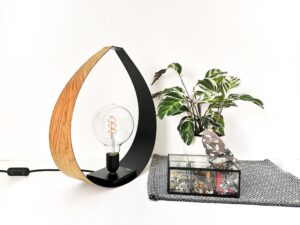 grande lampe forme goutte luminaire design bois et noir ampoule style industriel leonie et france boutique de createurs francais min