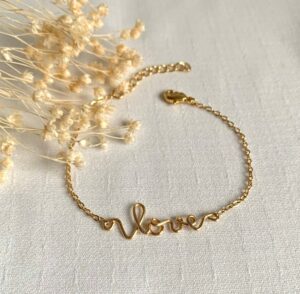 bracelet femme dore or fin chaine prenom personnalisable message personnalise idee cadeau original leonie et france boutique de createurs francais mode et decoration