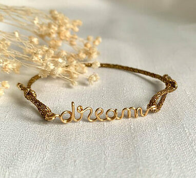 bracelet cordon message personnalisable idee cadeau femme originale leonie et france eshop de createurs francais