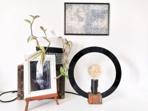 lampe de table design marbre noir leonie et france