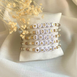 bracelet mantra perle nacre message personnalisable idee cadeau original unique bijou de createur leonie et france eshop de createurs francais