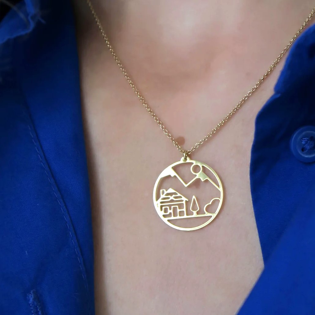 collier or pendentif rond chalet montagne idee cadeau originale pour femme leonie et france eshop de createurs bijoux fait main min