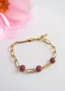 bracelet maille rectangle or pierre fine rose idee cadeau femme leonie et france eshop de createurs francais