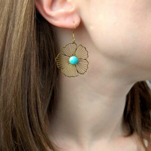 boucles d oreilles or fleur pierre naturelles turquoise amazonite idee cadeau original pour femme leonie et france eshop de bijou de createur francais