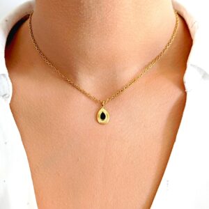 collier femme chaine or pendentif goutte pierre naturelle onyx noir idee cadeau original femme leonie et france eshop de bijou de createurs francais