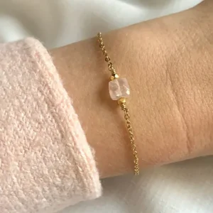 bracelet chaine fine or femme pierre fine quartz rose idee cadeau original pour femmes leonie et france eshop de bijou de createur francais