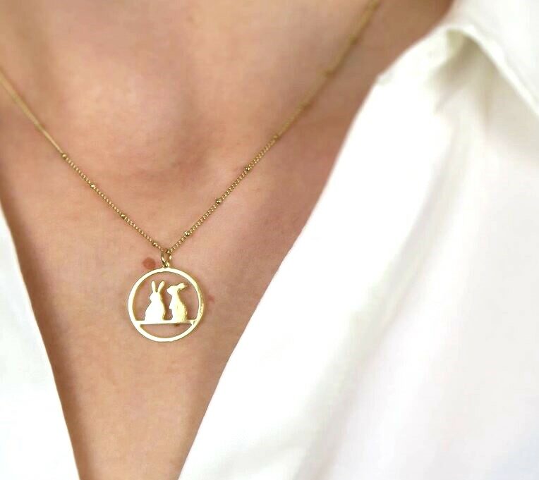 collier femme or chaine perlee pendentif lapins idee cadeau original pour femmes leonie et france eshop de bijoux de createurs francais