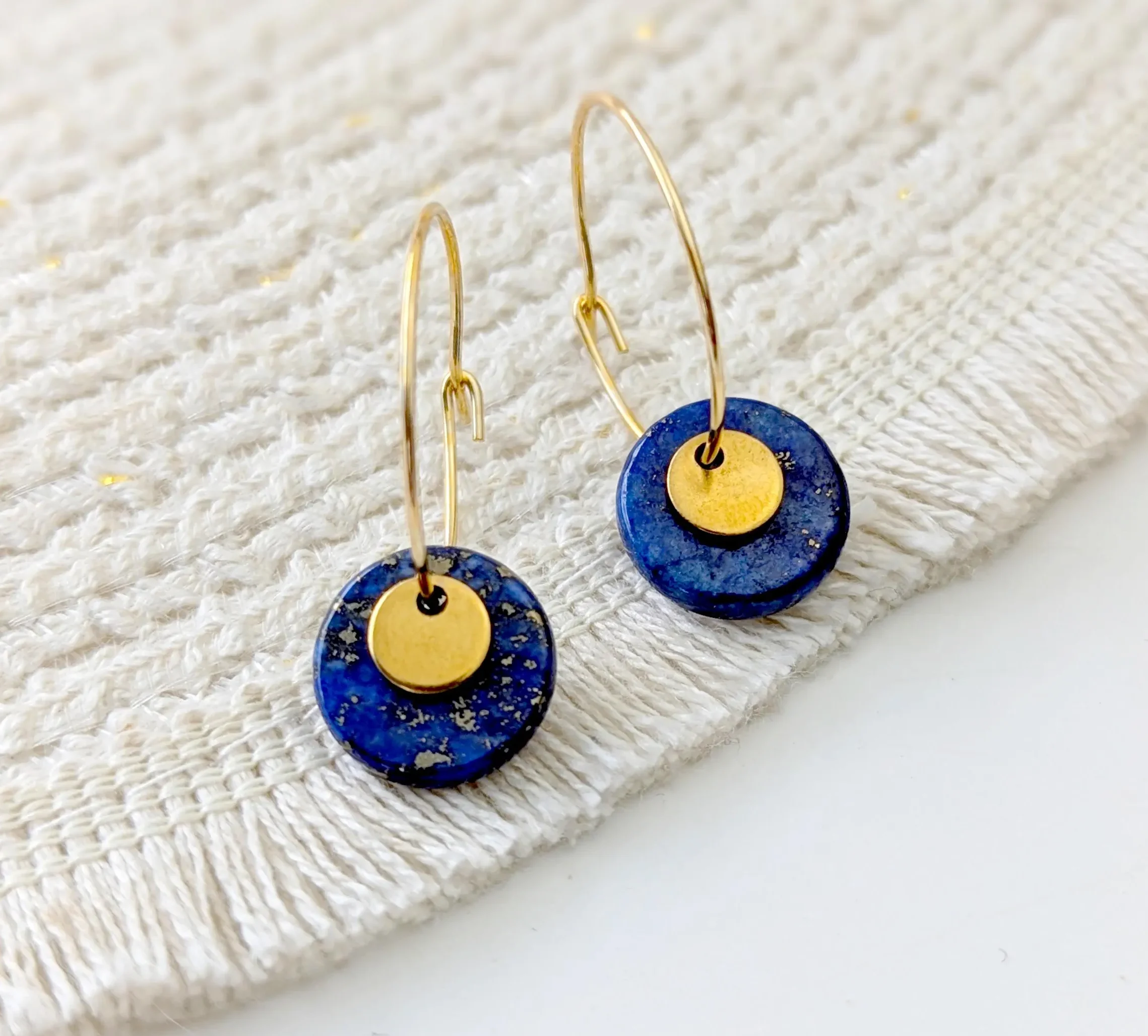 creoles or femme pierre naturelle bleu lapis lazuli leonie et france bijoux de createurs